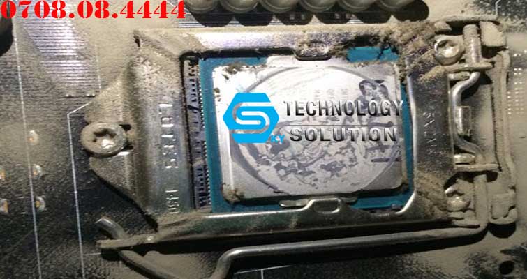 cua-hang-chuyen-ve-sinh-may-tinh-phong-net-gia-re-quan-cam-le-skytech.company-1