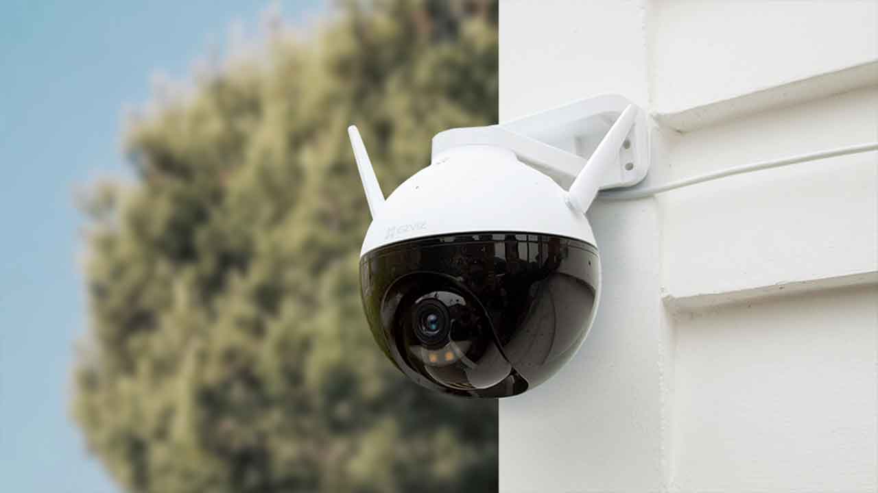 review-camera-ip-ngoai-troi-ezviz-c8w-4-mp-2